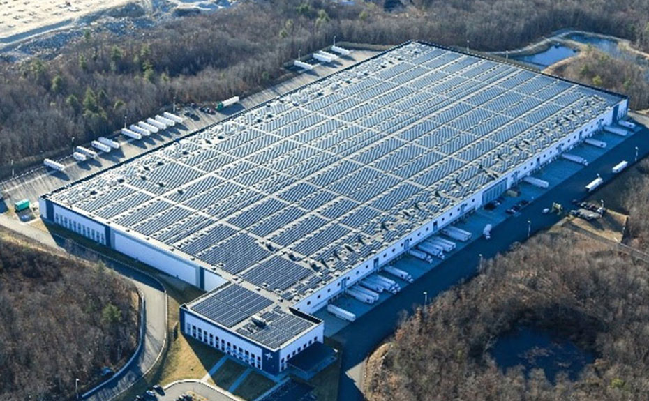 Solar panels at Medline Uxbridge distribution site
