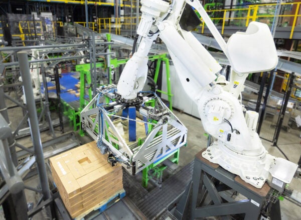 Symbotic Rails Medline announces first-in-healthcare AI robotics partnership with ...